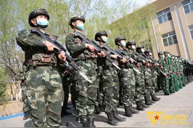 练！练！练！武警小哥哥用实力诠释什么叫“优秀”图片