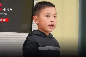 10岁小学生英文演讲上热搜，网友：自信的样子真棒图片