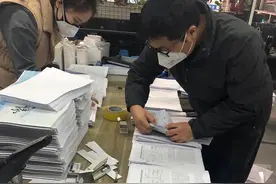 爱了！多所高校为学生发放专项补助图片