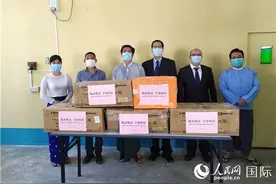 缅甸疫情不乐观 中国企业再捐助图片
