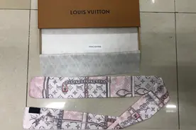 卖LV等品牌假货3000余万元，“粉丝”网红被判四年图片