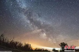 一本正经地告诉你：对流星许愿不灵图片