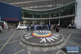 英国：这一刻，为自己鼓掌加油图片