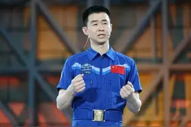 夜话丨我要飞得更高图片