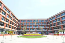 办学规模72个班，复旦二附校江湾校区来啦图片