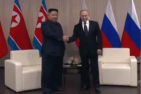 朝媒密集报道金正恩访俄一周年纪念 有啥看点？俄方：祝健康幸福图片