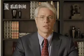 好莱坞影星布拉德·皮特模仿福奇 吐槽特朗普奇葩言论图片