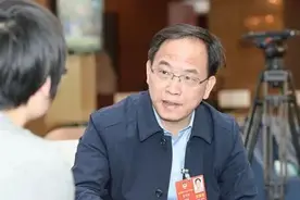 说到教育，委员们为何强调要培养孩子的阳刚之气？图片