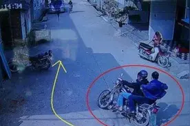 “店主追赶抢货少年案”：该追刑责还是正当防卫｜新京报快评图片