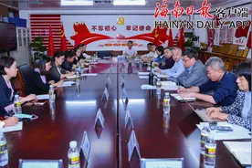 海口市政府组织家长、校长代表召开座谈会 共同探讨疫情期间午托问题图片