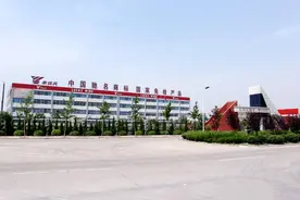 品牌特卖！T恤、短裤50元3件，运动套服买一送一！快来助力复工复产图片