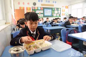 小神兽们归笼！安徽多地小学四、五、六年级开学复课图片