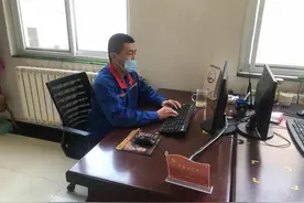 济宁这位90后小伙王君青，是个爱“较真儿”的仓管员图片