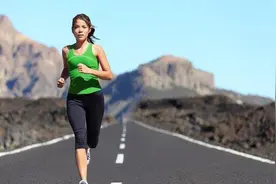 还在坚持跑步吗？了解跑步的全身技术，科学跑步很重要图片