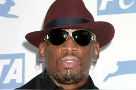 今日图集：“百变大虫”丹尼斯-罗德曼图片