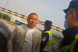 男子醉酒狂言：“我喝酒了，拘留我吧”民警：满足你图片