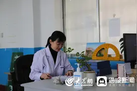 东营市胜利第三中学校医刘俊青：守一方净土，护莘莘学子图片