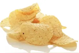 非油炸薯片就不含油吗？丨谣言粉碎机图片