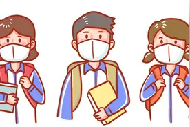 复课第一天，“想把同学们都抱一遍！”图片