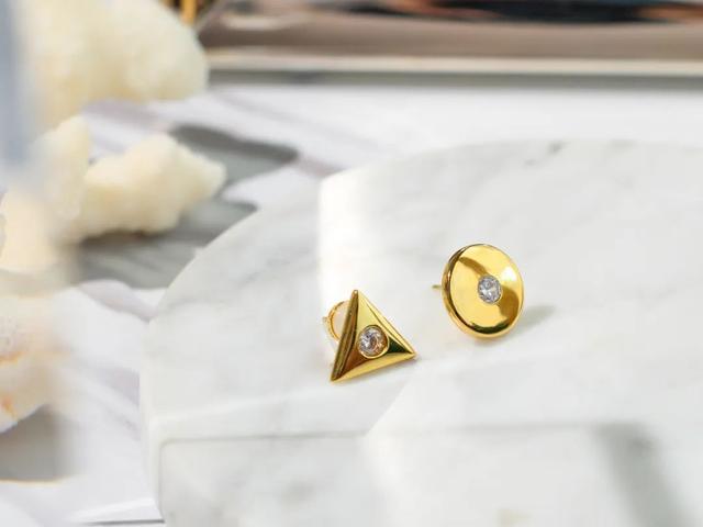 品牌上新｜|预算百元，就能买到百搭又有设计感的首饰