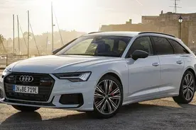 奥迪A6旅行车插混版官图，综合油耗仅为1.9升图片