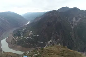 12年，这条隧道终于全面贯通图片