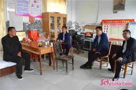 滨州沾化区执法局局党组书记、局长郑秀辉来大高镇慰问西马村村级第一书记图片