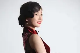 青你2训练生穿旗袍各有韵味 许佳琪谢可寅贵气王承渲温婉图片