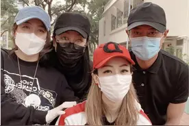 古天乐深入社区派发口罩，郑秀文感慨：要活得谦卑贴地图片