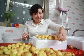 【助残脱贫 决胜小康】马宁:拄着双拐走上电商致富路图片