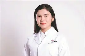 蜂蜜水排毒养颜？不如温开水图片