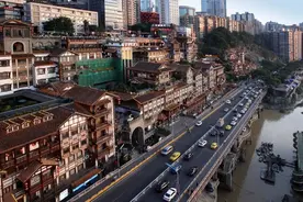 洪崖洞的洞，在哪里？图片
