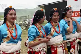 中华民族：藏族小伙对姑娘一见钟情，锅庄舞大赛成了表白的好机会视频封面