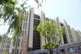 不是所有实景准现房，都能与大明湖为邻图片