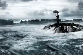 大连艺星隆胸致死停业14个月后：昔日会员退款无门 背后莆田系四大家族“撑腰”图片