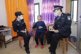 防走失智能手环为老人健康护航图片