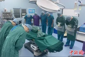 15岁少女脑死亡父母捐其器官：“请替她好好看看世界”图片