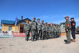 驻防不言苦累 守护绿水青山图片