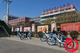 5万辆“小蓝车”投放冰城“方便”与“乱停乱放”同现图片