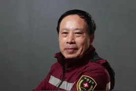 “感动海南”2020十大年度人物评选｜蔡毅：59岁医疗老兵的远征 忙得不问昼夜图片