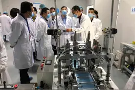 长江访谈∣追小龙——贵州一龙企业董事长龙正伟抗疫纪事图片