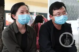 你知道“国际不打小孩日”吗？记者解放碑进行街访，竟全都被父母打过图片