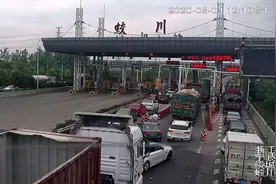 受上海往宁波方向K1430追尾事故影响 庵东进口关闭图片