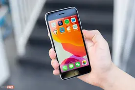 iOS 系统手机入场券：iPhone SE2 真香推荐图片