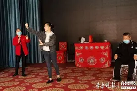 用大平调讴歌抗疫英雄，东明原创抗疫大剧《风雨逆行》紧张排练中图片
