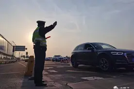 这么近，那么远……有人去崇明凌晨1点出发5个半小时才到！明后天照样堵图片