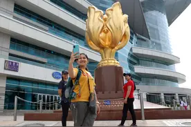 在金紫荆广场留个影图片