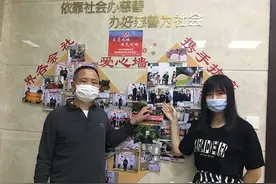 “上海模子”黄士平收到徐根宝、武磊签名足球球衣！直呼“没想到”图片
