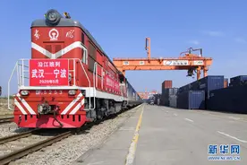 沿江货运班列开行武汉至宁波班次图片