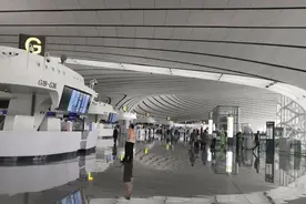 今起北京大兴机场迎首个夏航季，实现24小时不间断运行图片